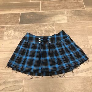 BLACK & BLUE PLAID SCHOOL GIRL STYLE SKIRT